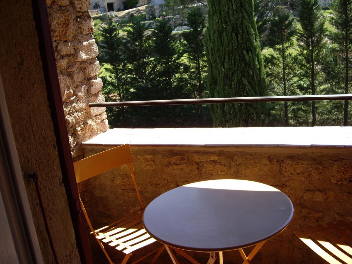 La Bastide De Mauragne - Gite Les Iris Apt Bagian luar foto