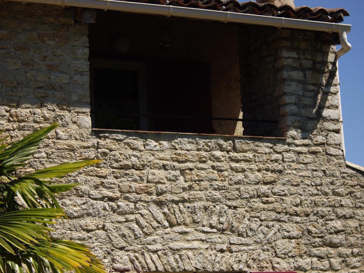 La Bastide De Mauragne - Gite Les Iris Apt Bagian luar foto